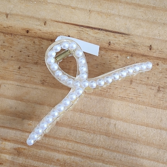 NEW Pearl Clear White Hair Claw Clip - Picture 4 of 8